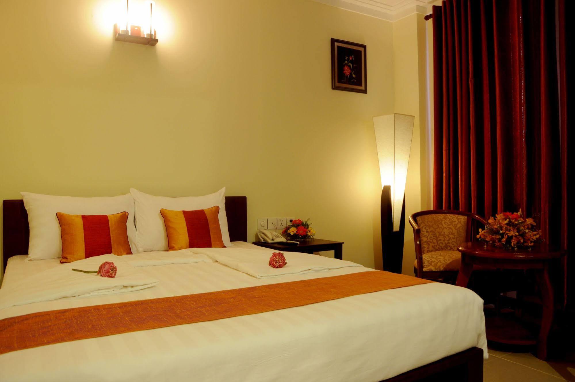 V N E Hotel Phnompenh Exteriér fotografie