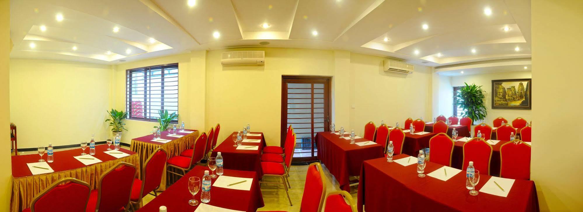 V N E Hotel Phnompenh Exteriér fotografie