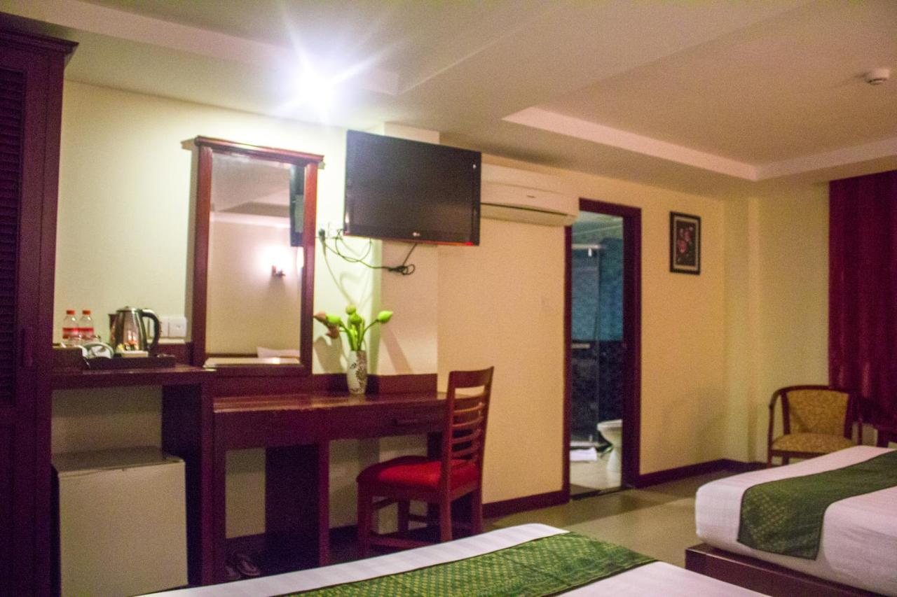 V N E Hotel Phnompenh Exteriér fotografie