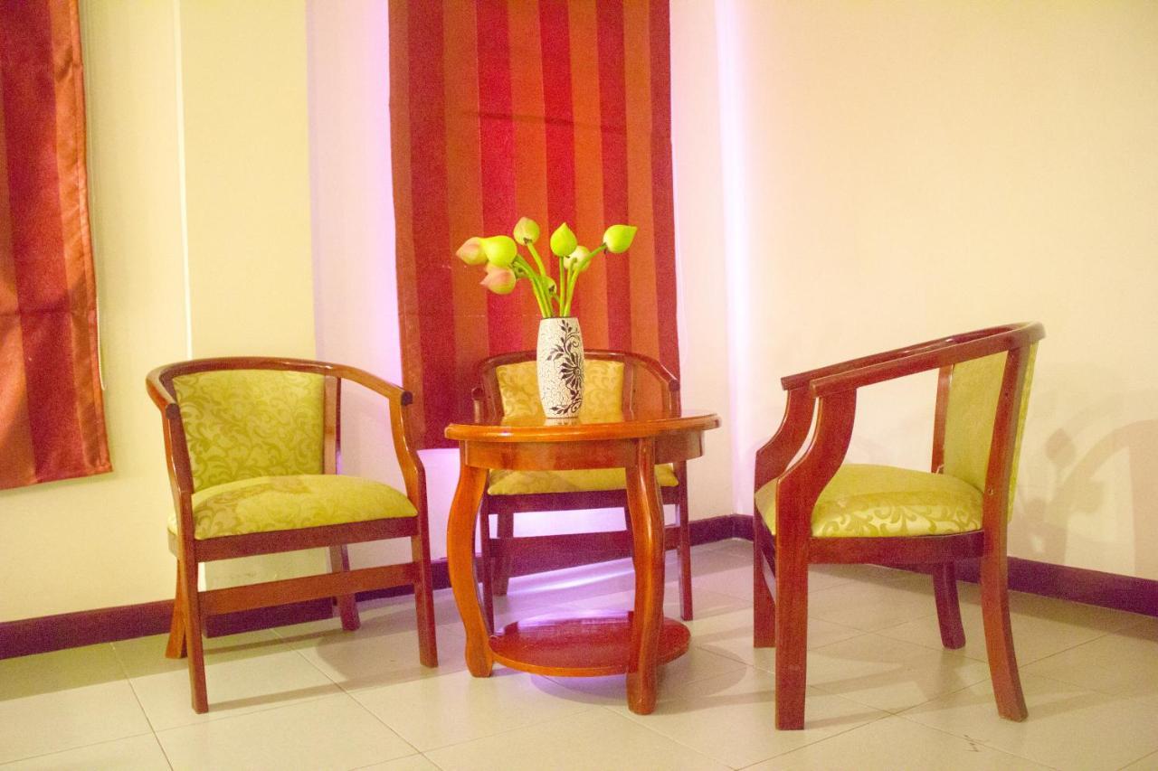 V N E Hotel Phnompenh Exteriér fotografie